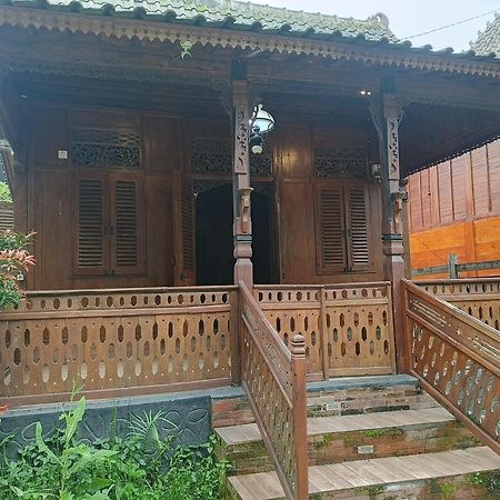 Willa Omah Kayu Bromo Ngadisari Zewnętrze zdjęcie