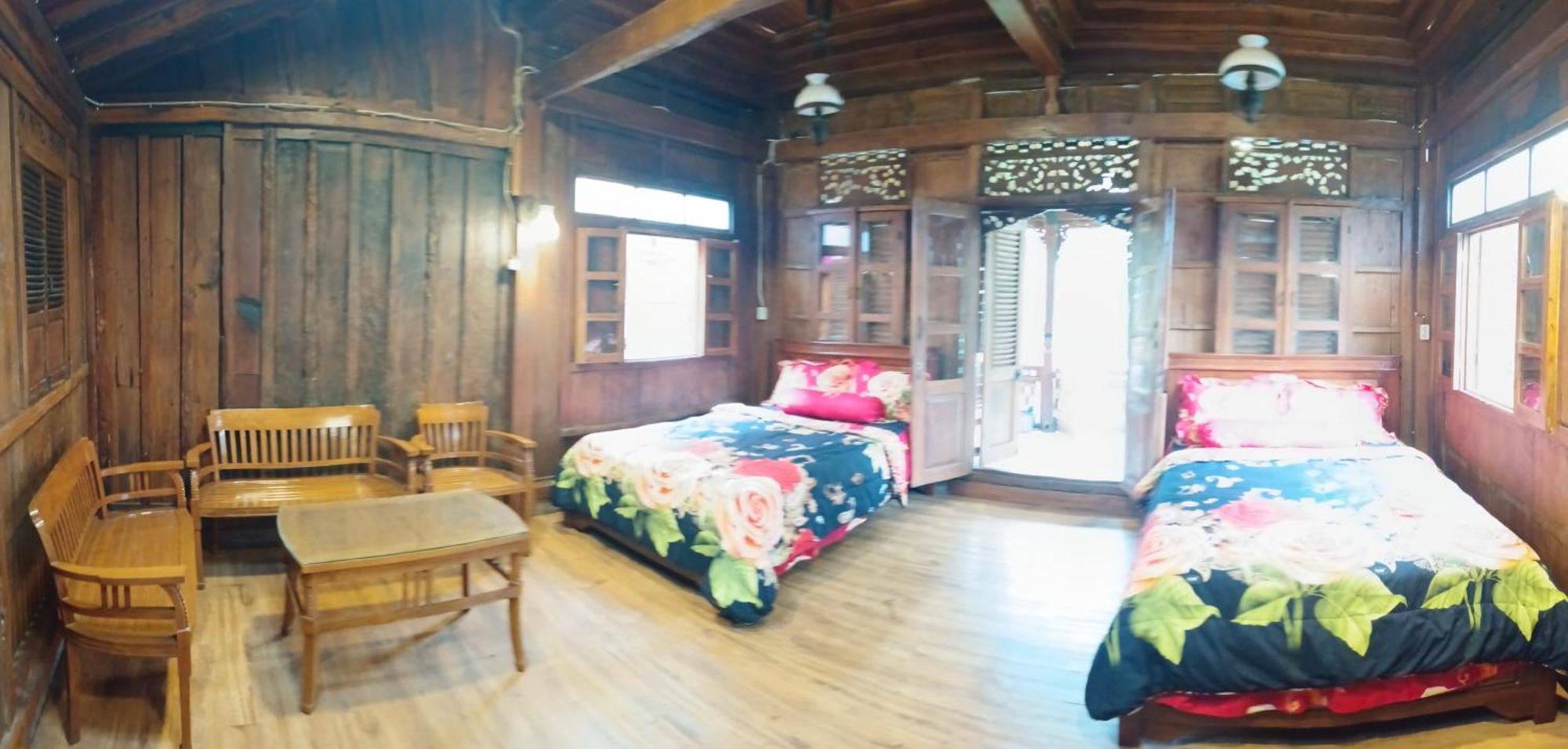 Willa Omah Kayu Bromo Ngadisari Zewnętrze zdjęcie